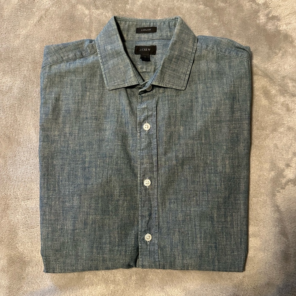 J Crew Ludlow Chambray button down shirt, size M